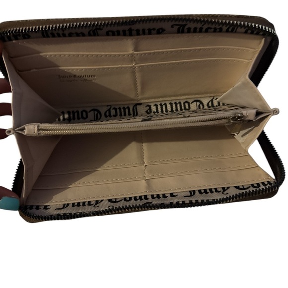 Juicy couture wallet - Picture 4 of 4